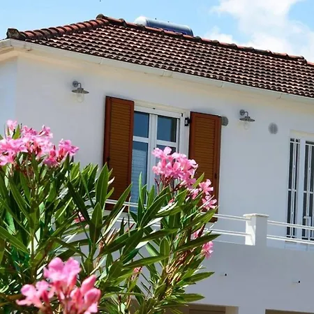 Metropolis וילה ואטי